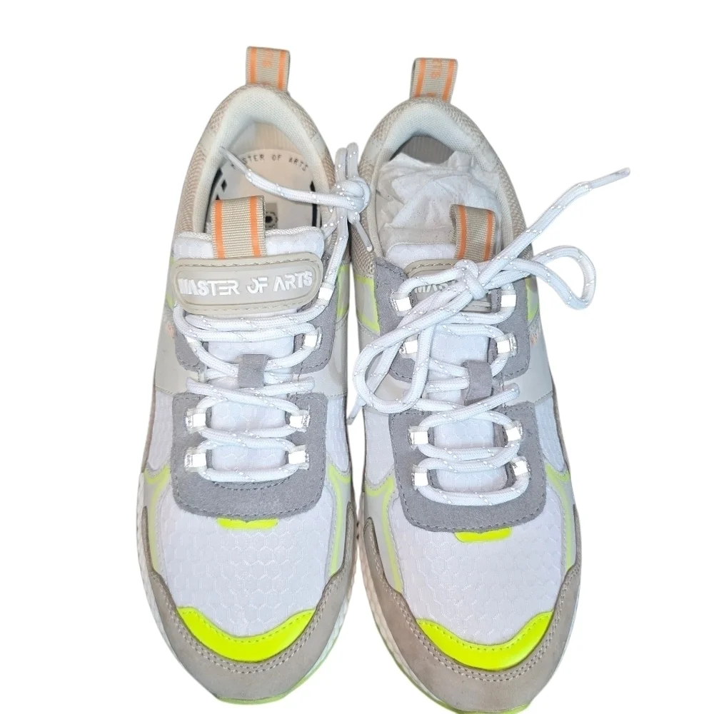 MOA Master of Arts Sneakers Futura Trail Hexagon White Orange NIB Size 8.5
